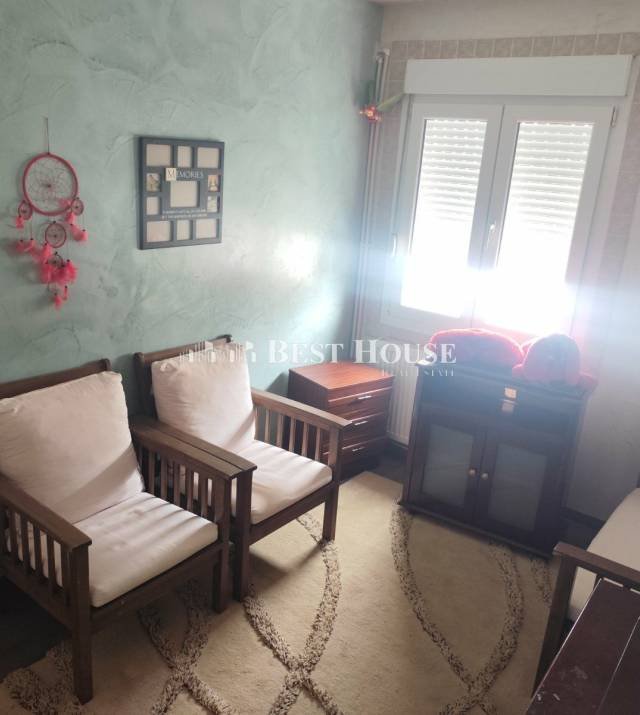 6 L7416 Nees Photo.jpg